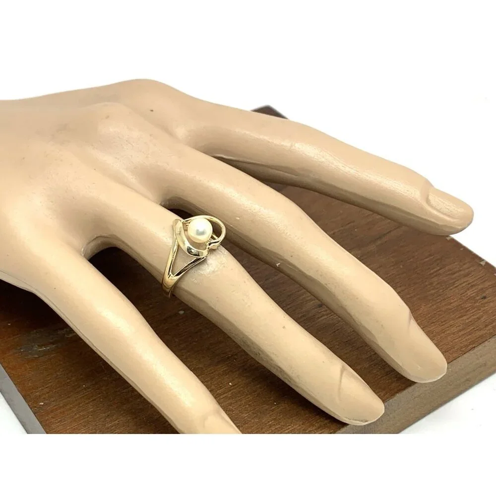 Pearl Cocktail Ring Heart Shape 14k Yellow Gold Estate Jewelry Women's Size 6.25